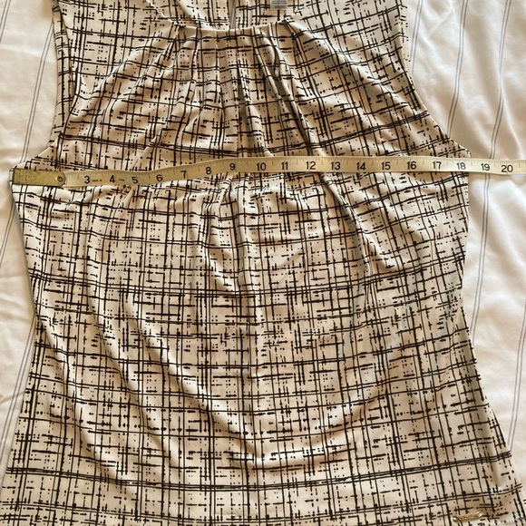 Calvin Klein sleeveless top - Picture 5 of 7